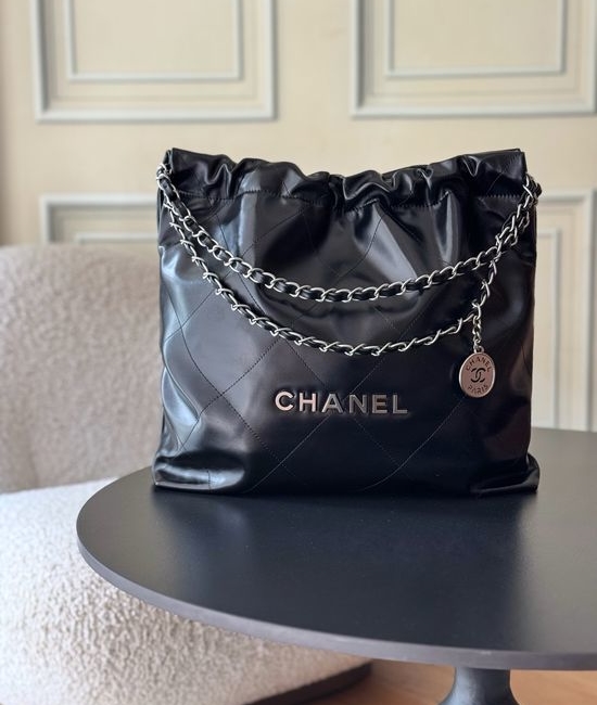 Chanel 22 Bag Calfskin Casual Tote 3261