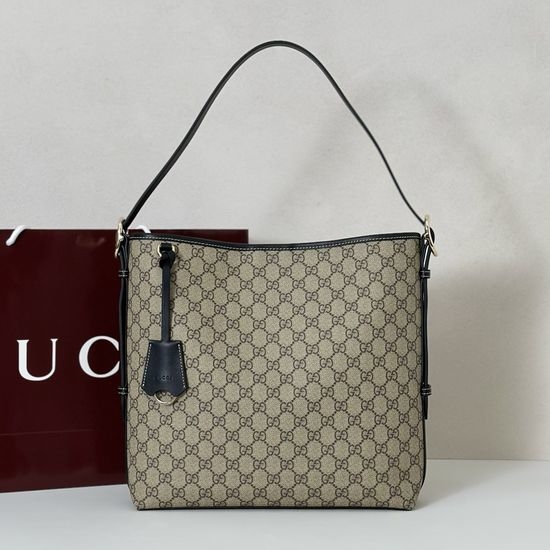 Gucci Leather Shoulder Bag 847452