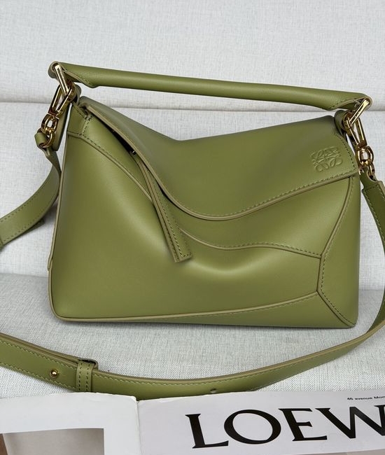 Loewe Puzzle Edge Grained Calfskin Handbag 3001b