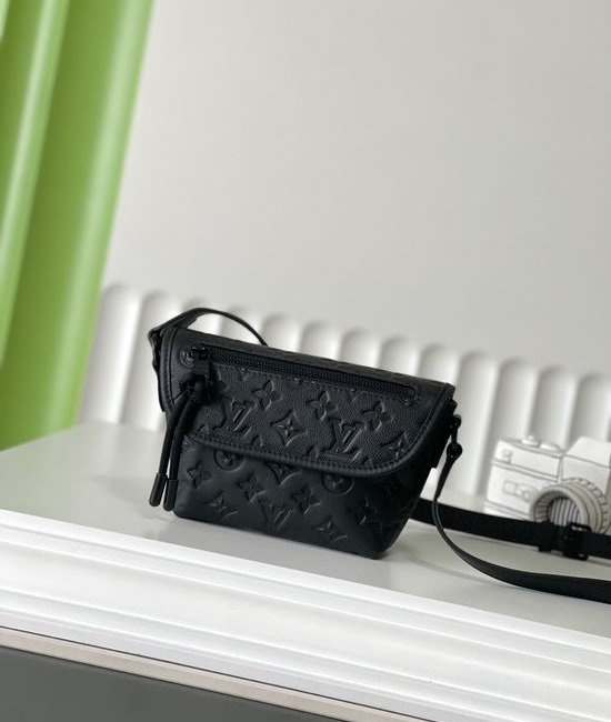 Louis Vuitton LV PULSE Messenger Bag M12636