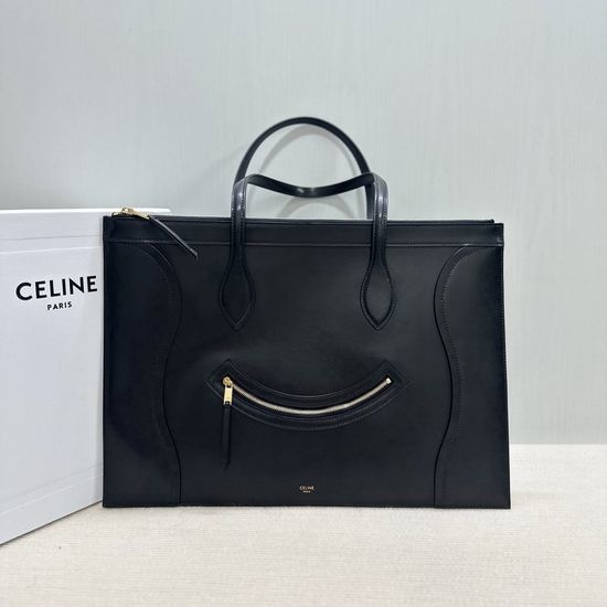 Celine Luggage Black Handbag 123963