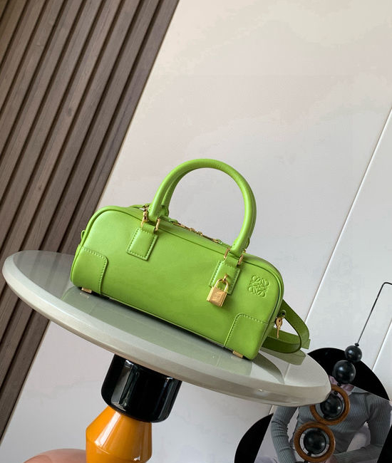 Loewe Amazona Classic Leather Handbag 9085