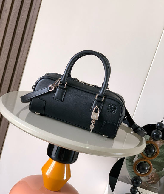 Loewe Amazona Leather Handbag 9085