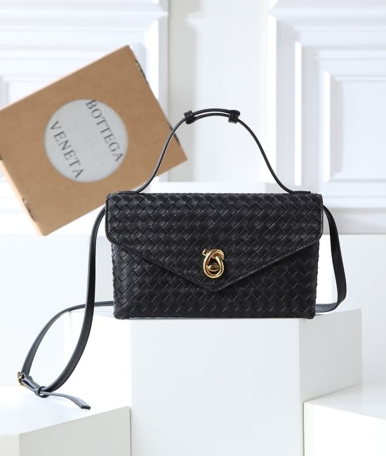 Bottega Veneta BV Knot Lock Woven Bag 817191