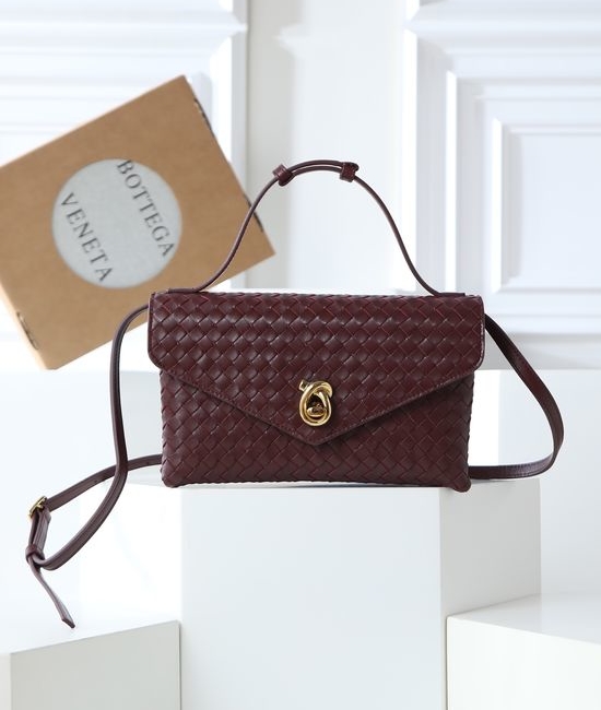 Bottega Veneta BV Knot Lock Intrecciato Woven Bag 817191