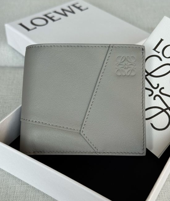 Loewe Puzzle Classic Calfskin Bifold Wallet X4b
