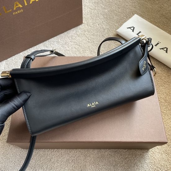 Alaia LE CLICK Adjustable Shoulder Bag 115509