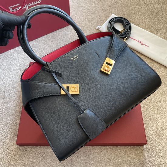 Ferragamo Hug Calfskin Handbag 0912