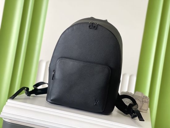 Louis Vuitton LV DISCOVERY Leather Backpack M15259
