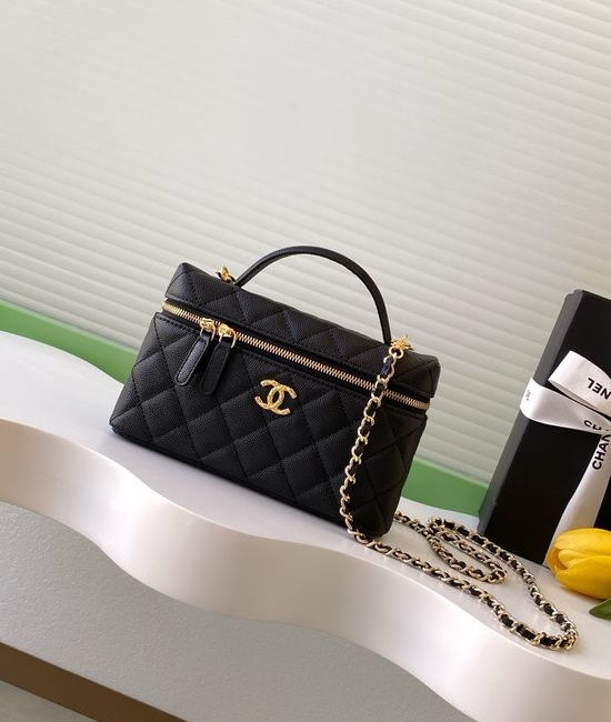 Chanel 26C Lunch Box Classic Quilted Bag AP5120