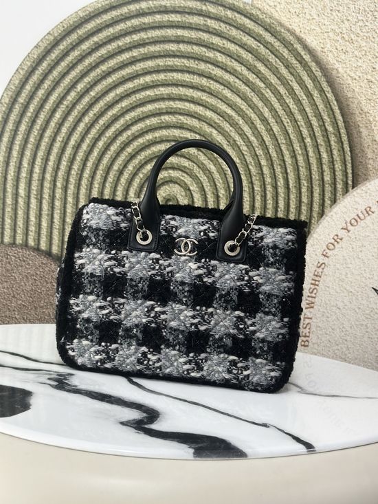 Chanel Coco Neige Plaid Beach Tote 25N