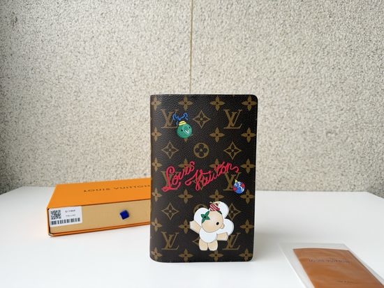 Louis Vuitton LV Notebook Cover Vivienne Illustration GI1464