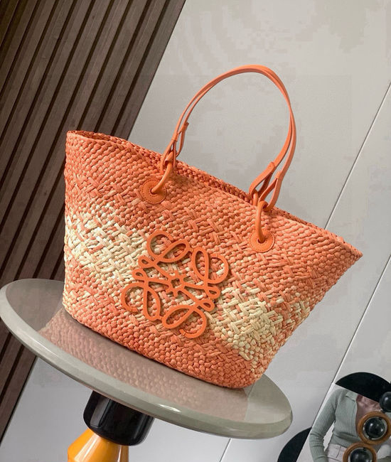 Loewe Anagram Basket Woven Palm Handbag 8008
