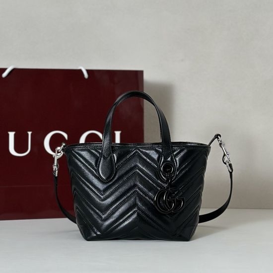 Gucci Black Classic Shoulder Bag 855391
