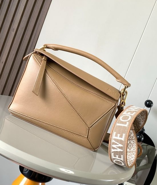 Loewe Puzzle Geometric Leather Handbag 9035