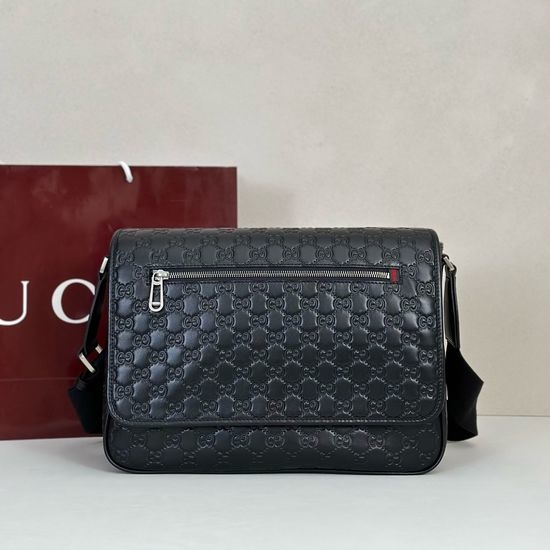 Gucci Handbag Embossed Leather High Quality 850235