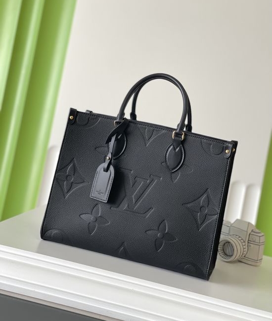 Louis Vuitton LV Onthego Full Leather Square Bag M45595
