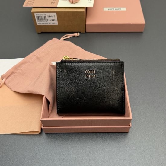 Miu Miu Retro Lambskin Short Wallet 5MV017
