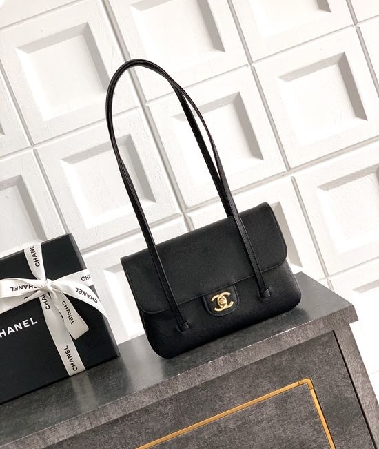 Chanel Vintage Twist Lock Shoulder Bag 5809