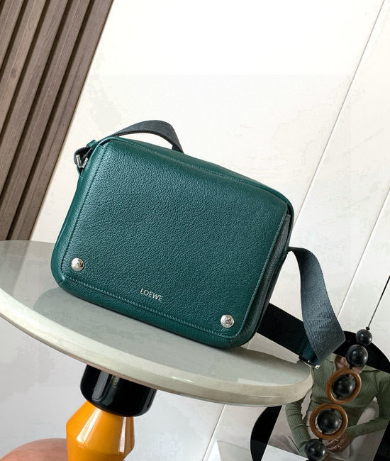 Loewe Pebble Messenger Bag Evergreen 9094