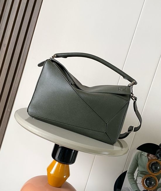 Loewe Puzzle Shiny Leather Handbag 9095