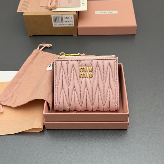 Miu Miu Matelasse Lambskin Short Wallet 5MV017