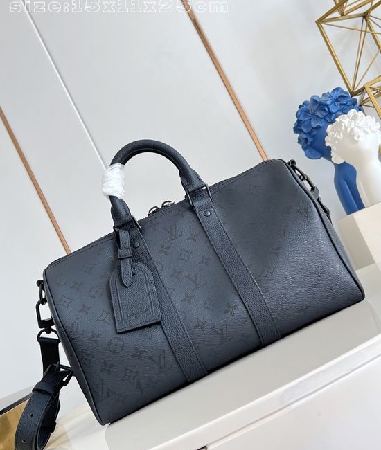 Louis Vuitton LV Keepall Bandoulière 35 Monogram Handbag M28370