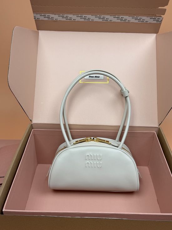 Miu Miu Beau Calfskin Handbag _5BB192