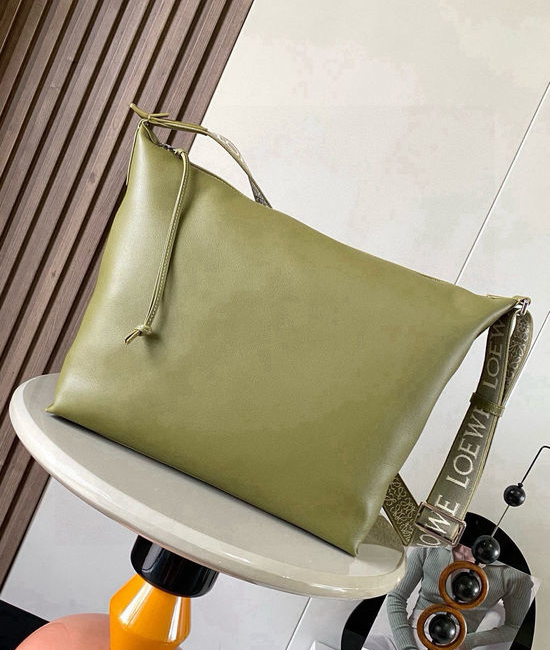 Loewe Cubi Adjustable Shoulder Bag 9010