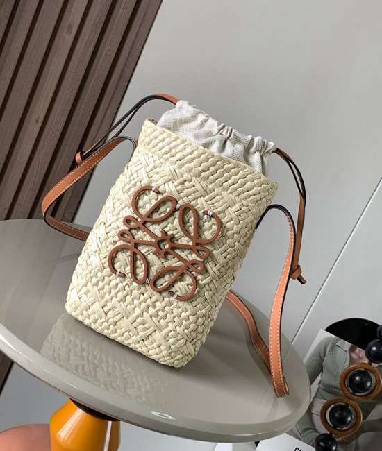 Loewe Woven Iraca Palm Calfskin Phone Pouch 8009