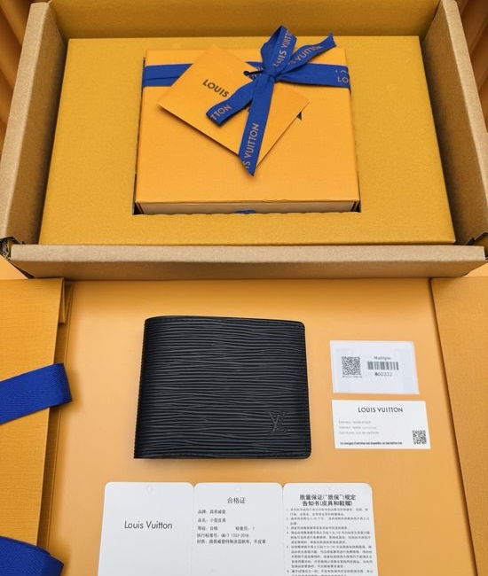 Louis Vuitton LV Epi Leather Compact Wallet M60332