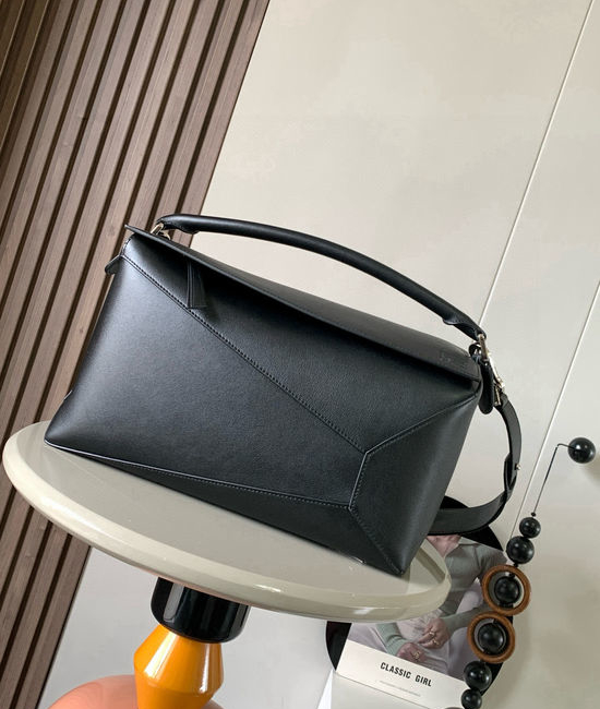 Loewe Puzzle Large Grained Leather Bag 9054