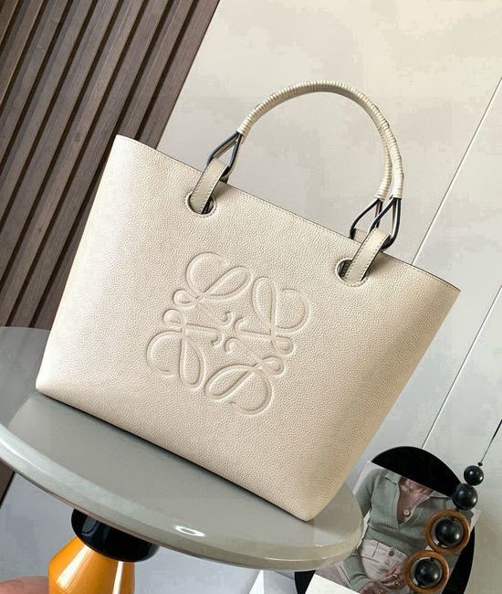 Loewe Anagram Tote Medium Leather Handbag 1875