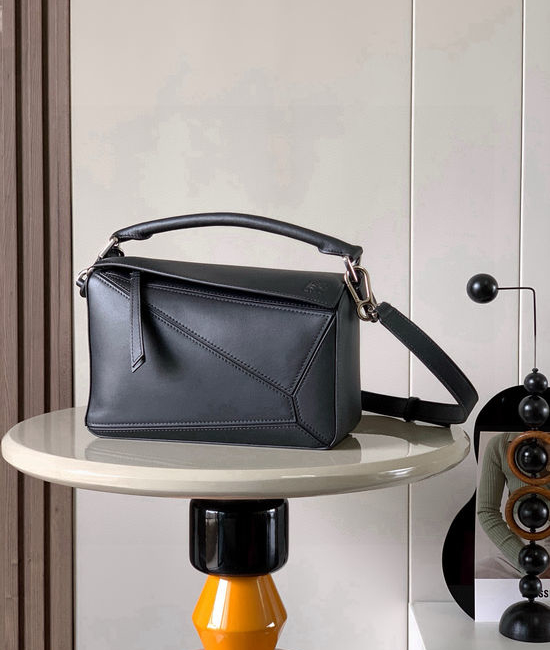 Loewe Puzzle Calfskin Handbag 5404