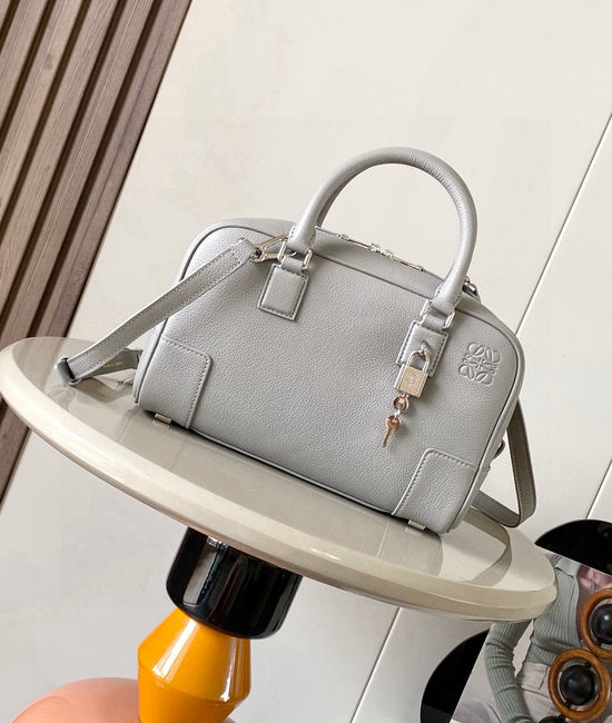 Loewe Amazona 23 Nappa Calfskin Handbag 9078