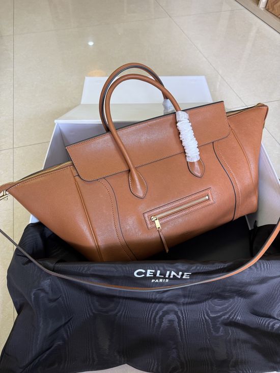 Celine New Luggage Classic Shoulder Bag 123693