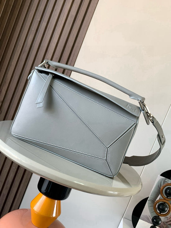 Loewe Puzzle Handbag 9017