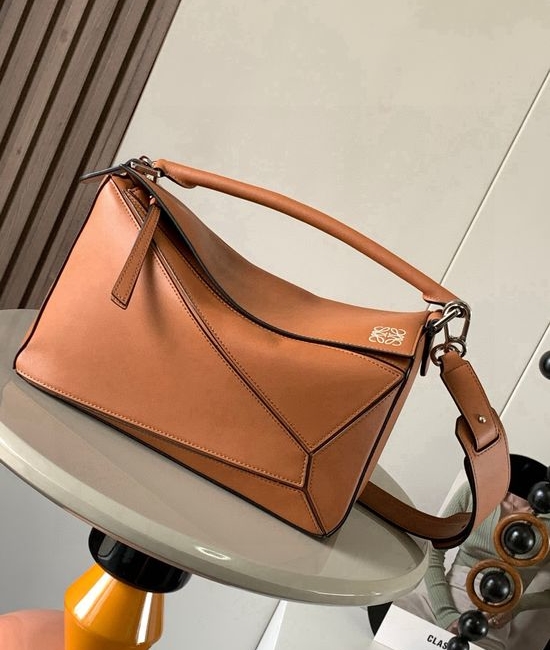 Loewe Puzzle Leather Handbag 9017-168