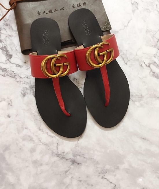 Gucci Cowhide Upper Flip Flops with Metal Decor