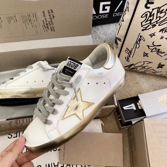 Golden Goose Classic Vintaged Leather Casual Comfortable Walking Shoes