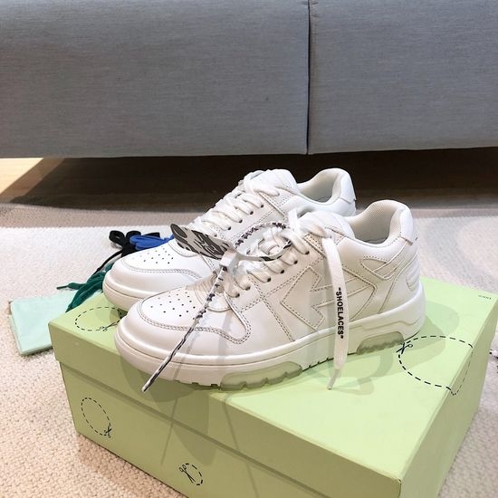 Fendi Premium Casual Comfortable Leather Sneakers With Durable Sole