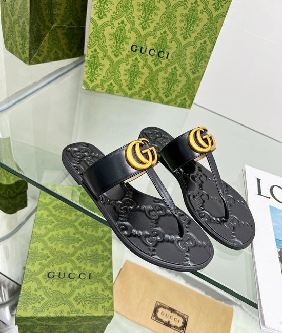 Gucci Cowhide Upper Flip Flops with Wear Resistant Soles