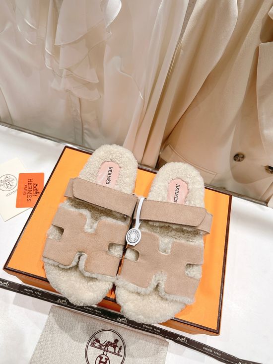 Hermes Suede Upper Lamb Fur Lined Slippers Warm Comfortable Non-slip