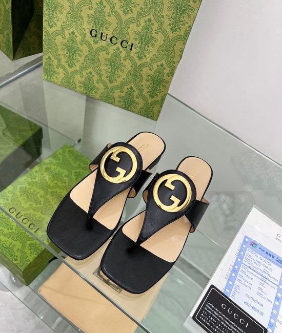 Gucci Leather Thong Slides with Classic Pattern Option