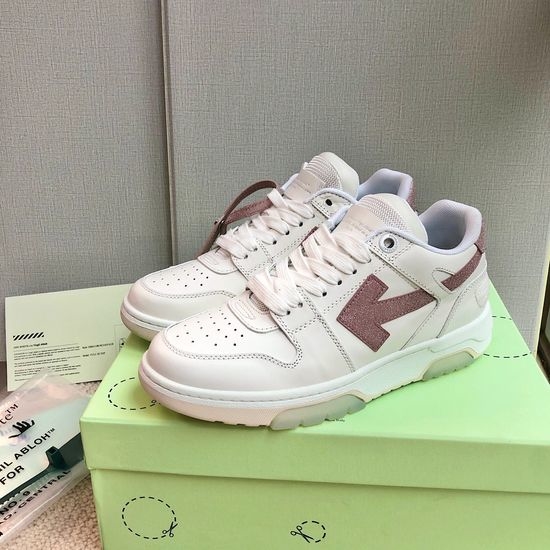 Fendi Premium Casual Comfortable Leather Sneakers With Durable Sole