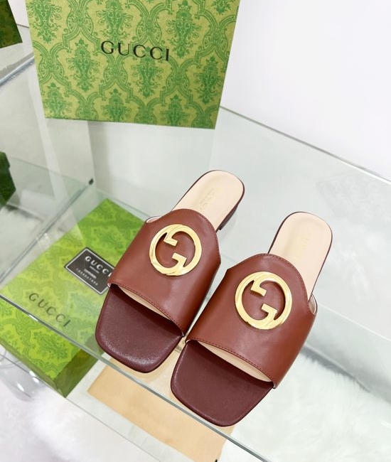 Gucci Genuine Leather Thong Slides with Soft Lining