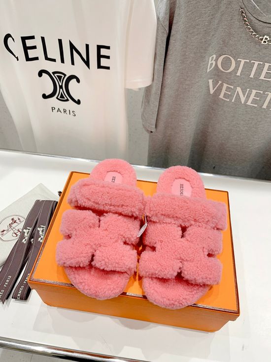 Hermes Soft Lamb Fur Slippers Warm Cozy Non-slip Sole Comfortable