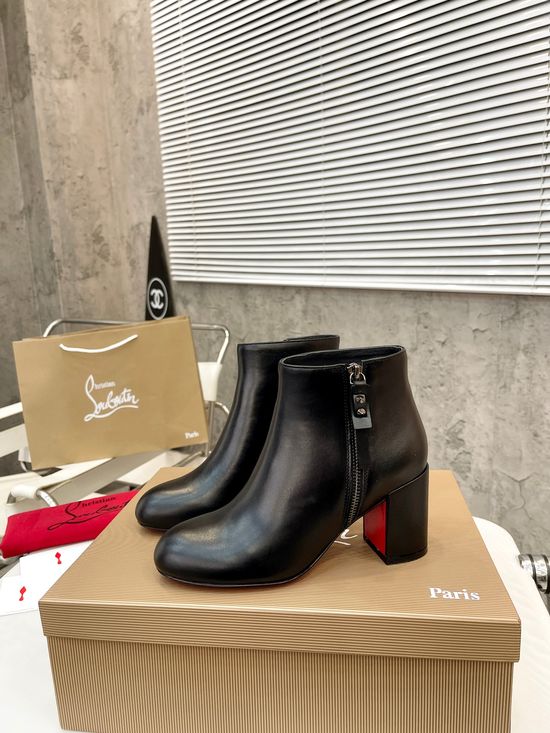 Louis Vuitton Genuine Leather Chunky Heel Short Boots