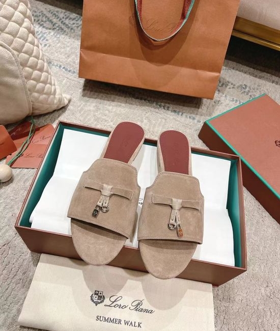 Loro Piana Comfortable Knitted Slippers with Soft Sheepskin Insole