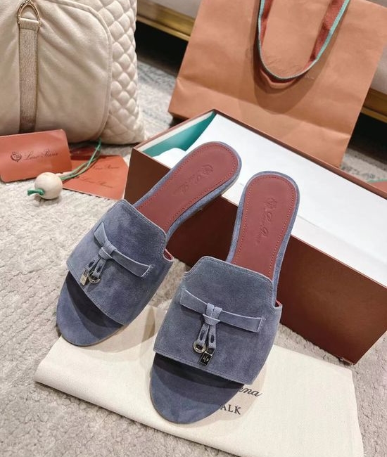 Loro Piana Comfortable Knitted Slippers with Soft Sheepskin Insole